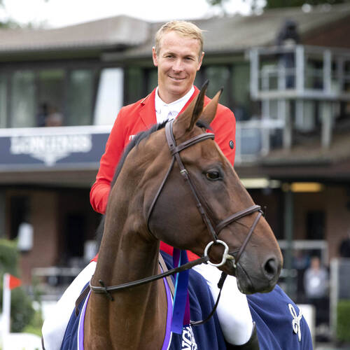  Super Swedes lead the teams, Germany’s Will wins opening Speed class