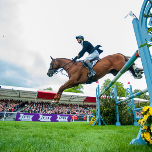 FEI CLASSICS™: FOX-PITT RIDES CHILLI MORNING INTO THE RECORD BOOKS AT BADMINTON
