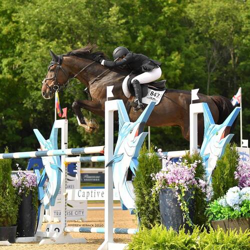 Margie Engle and Dicas are Unequalled to Win $137,000 Four G Surfaces Grand Prix CSI3*