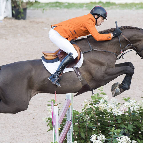 THE FLYING DUTCHMAN: OLYMPIAN HARRIE SMOLDERS DEBUTS AS THE LONGINES WORLD NUMBER ONE