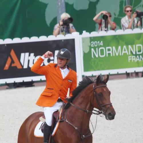 ROLEX SIGNS SPONSORSHIP CONTRACT WITH JEROEN DUBBELDAM