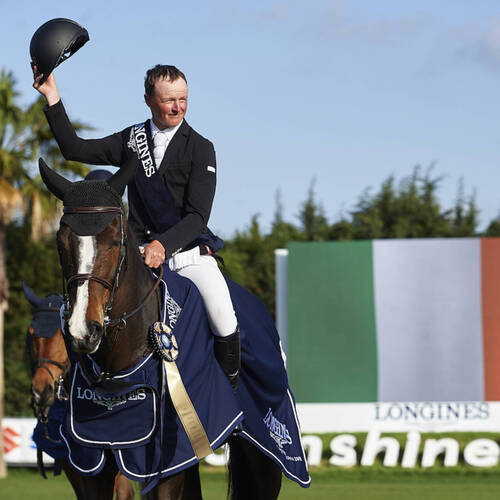 An impeccable round from Peter Moloney wins the Grand Prix at the at the 25th anniversary at the Sunshine Tour