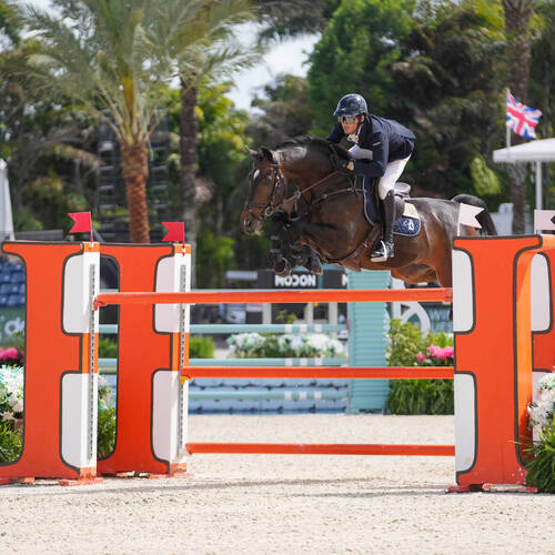 Colombian Anthem Plays for Mark Bluman and Ubiluc in Hermès 1.50m Classic