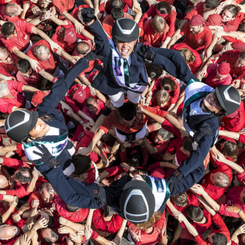 BENVINGUTS! HUMAN TOWER BUILDERS WELCOME FURUSIYYA FEI NATIONS CUP™ JUMPING FINAL TO BARCELONA