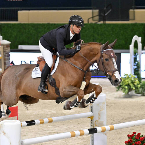 Pessoa pulls through at Washington 