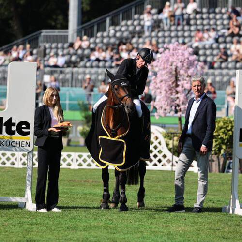 Comme Il Faut said goodbye to the world of show jumping 