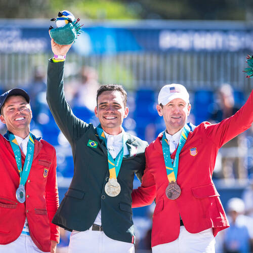 De Freitas Barcha and Primavera take individual gold for Brazil