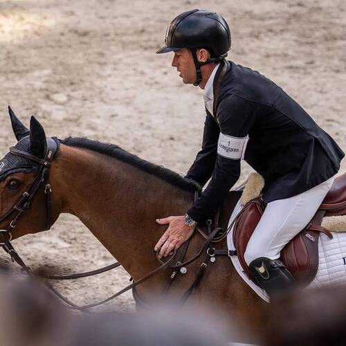 IJRC Board Member Scott Brash and Hello Chadora Lady claim victory at the Saut Hermès Grand Prix