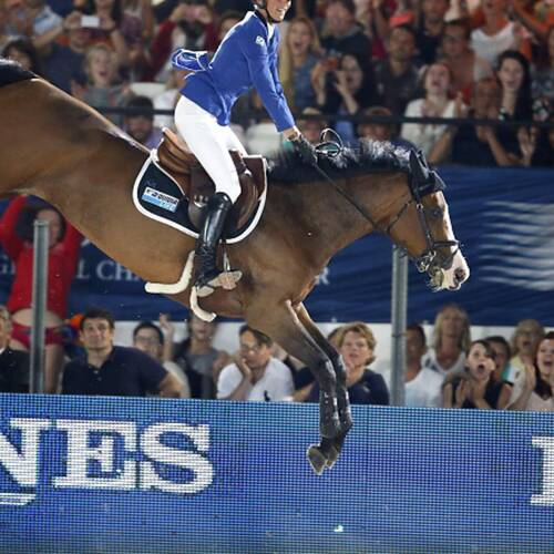 Fans ecstatic as Pénélope Leprevost thrills with patriotic victory