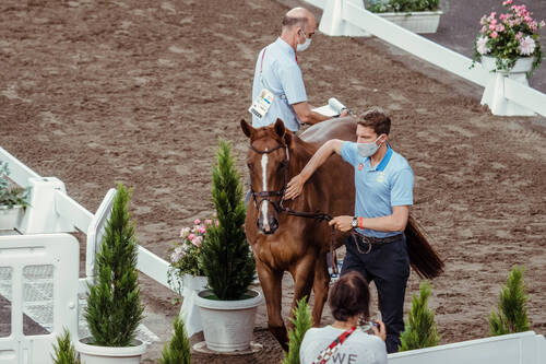 Optimized by JPEGmini 3.18.4.211102121-AP 0xb1077221