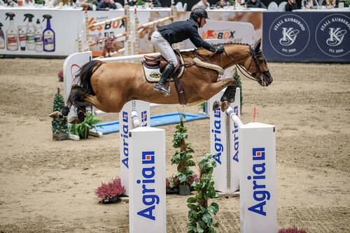 Richard Howley (IRL)  riding Consulent de Prelet Z (ZANG Gelding bay born 2011 by Consulent Z x Fuego du Prelet FEI-id 105CW08 owned by Hk Horses  Sarah Borthwick, winners at the Longines FEI Jumping World Cup™ 2023/2024 Western European League - Oslo (NOR