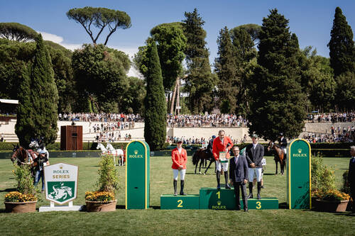 Piergiorgio Bucci triumphs in a historic Rolex Gran Premio Roma