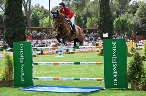 Lillie Keenan with Kick On