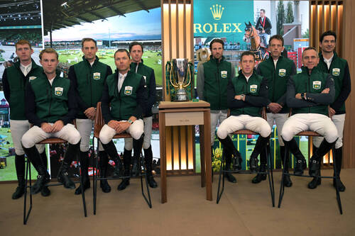 All together, side by side with the trophy, the prize reserved for the very best. A symbol of excellence, consistency, and achievement, waiting to be claimed by the rider who would rise above an already extraordinary field.